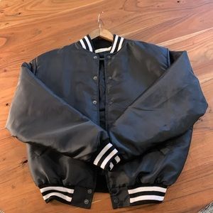 💪🏼 Used like new MNML Jacket size small